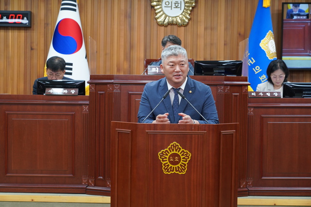 임동인 부의장
