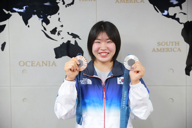 2024 파리 올림픽 유도 57㎏급에서 은메달, 혼성 단체전 동메달을 따낸 독립유공자 허석 선생의 후손(5대손) 허미미 선수가 14일 서울 여의도 한 사무실에서 경북매일신문과 인터뷰를 하고 있다. /박형남·이부용기자