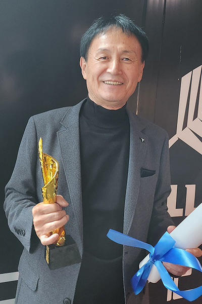 영화 ‘2퍼센트’로 2024년 뉴질랜드 아시아태평양영화제에서 감독상을 수상한 문신구 감독.