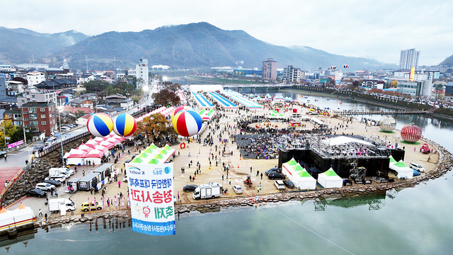 지난해 사과축제장 전경.