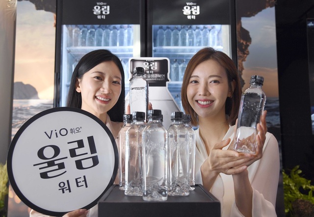 2일 서울 강남구 압구정동 갤러리아백화점 명품관에서 열린 울림워터 출시 기념 팝업 행사./한국 코카-콜라사