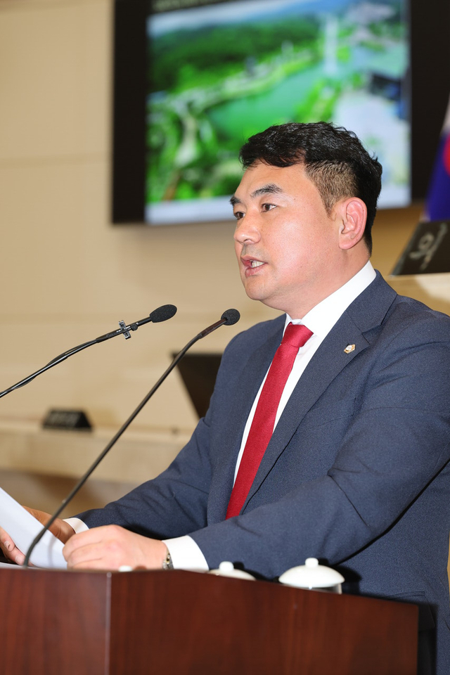 사진 : 김상일 시의원, 5분 자유발언하는 모습 /포항시의회 제공