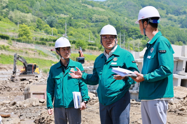김학동 군수 수해복구현장 점검. /예천군제공