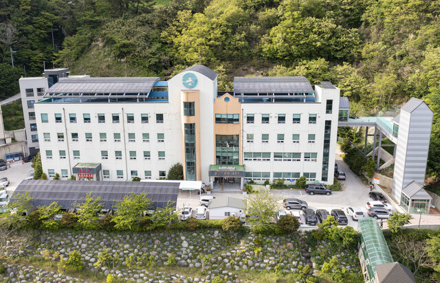 울릉군보건의료원 전경. /김두한 기자 