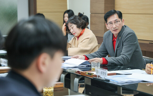 최병호의원 보고에 대해 질의./울릉군의회