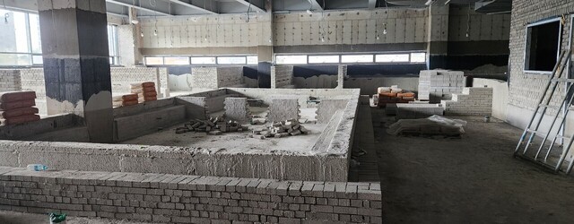 시공 중 중단된 목욕탕 내부