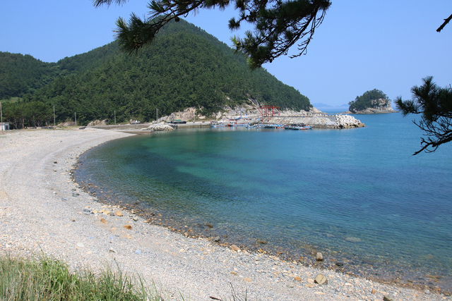 진산리갯돌해변