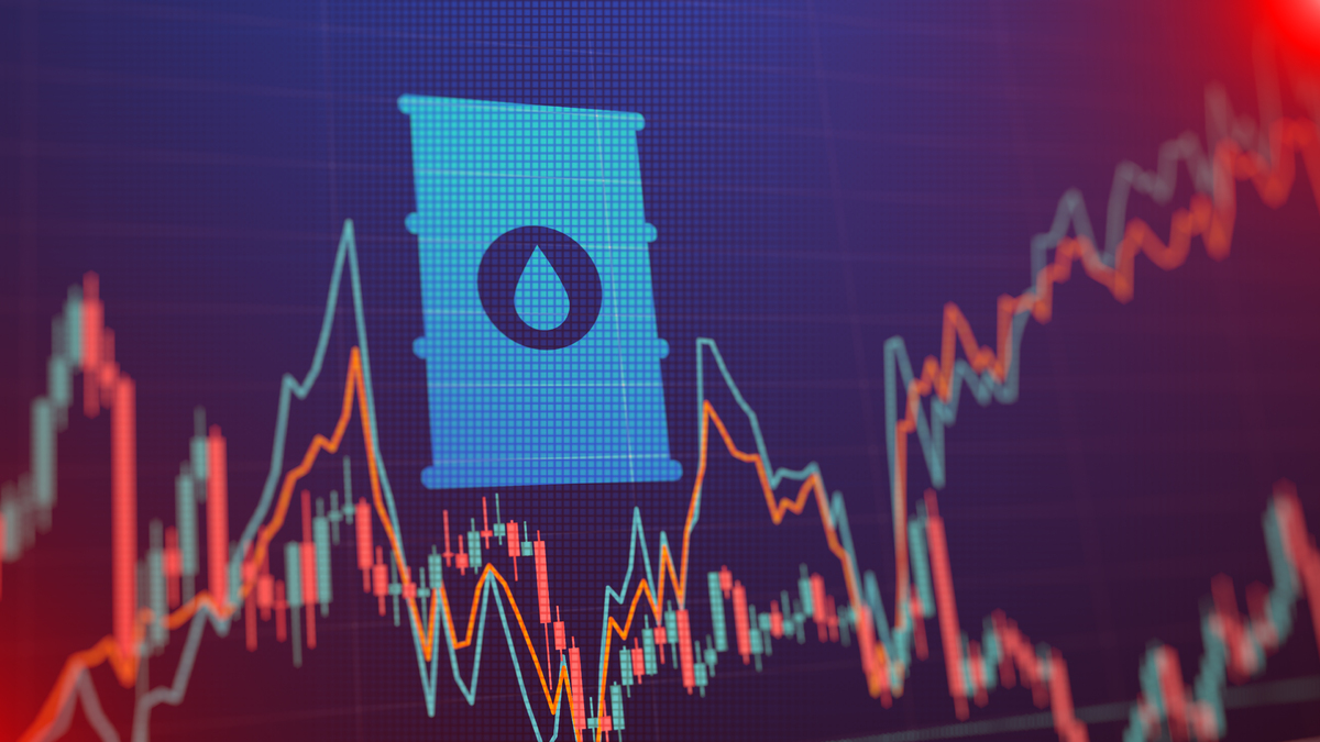 “트럼프 재봉쇄 한마디에 <b>유가</b> <b>폭등</b>”… WTI 9.4%·브렌트유 <b>10%</b> 급등